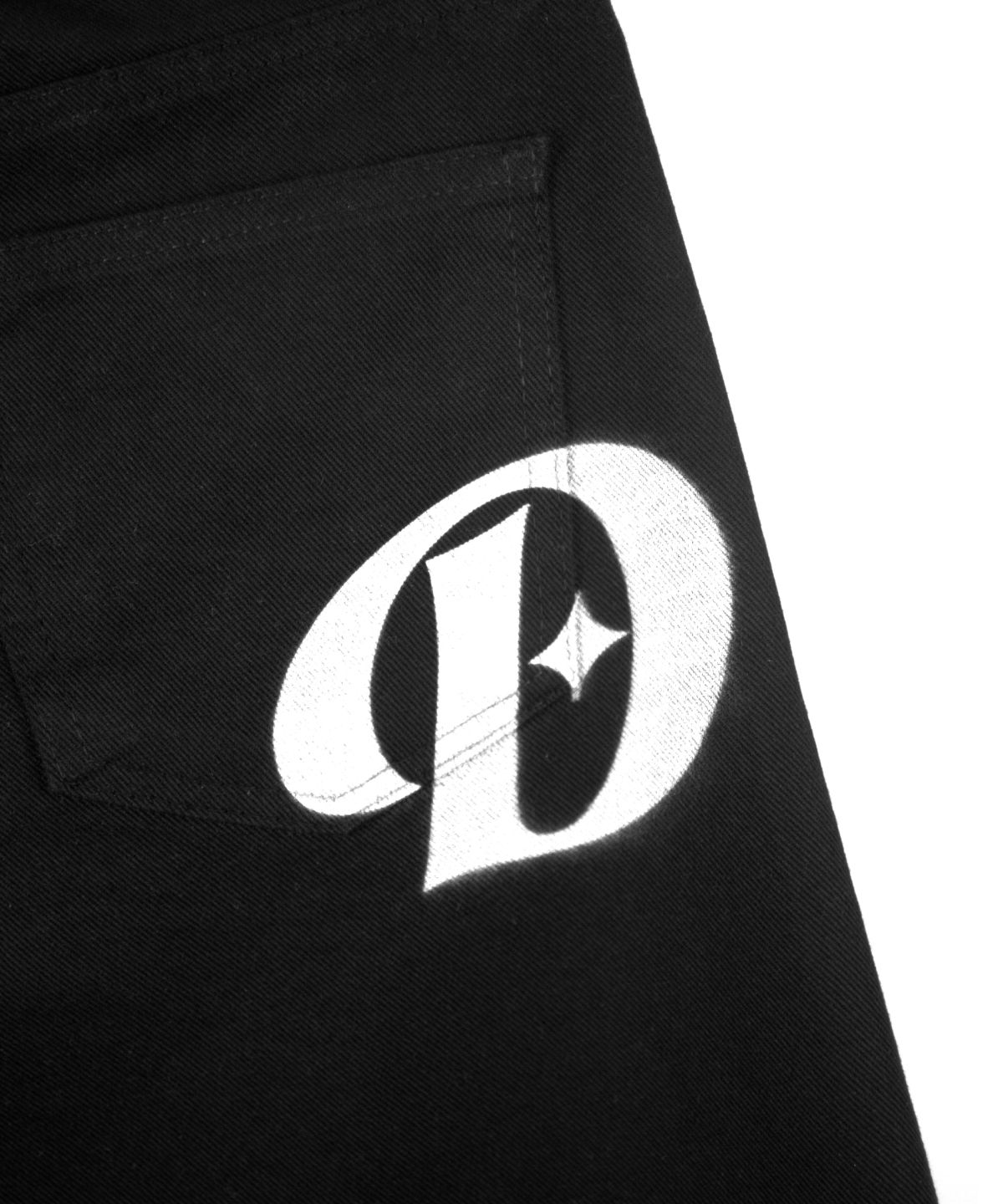 다미쉬(DAMISH) 백포켓 디로고 버뮤다 쇼츠_블랙