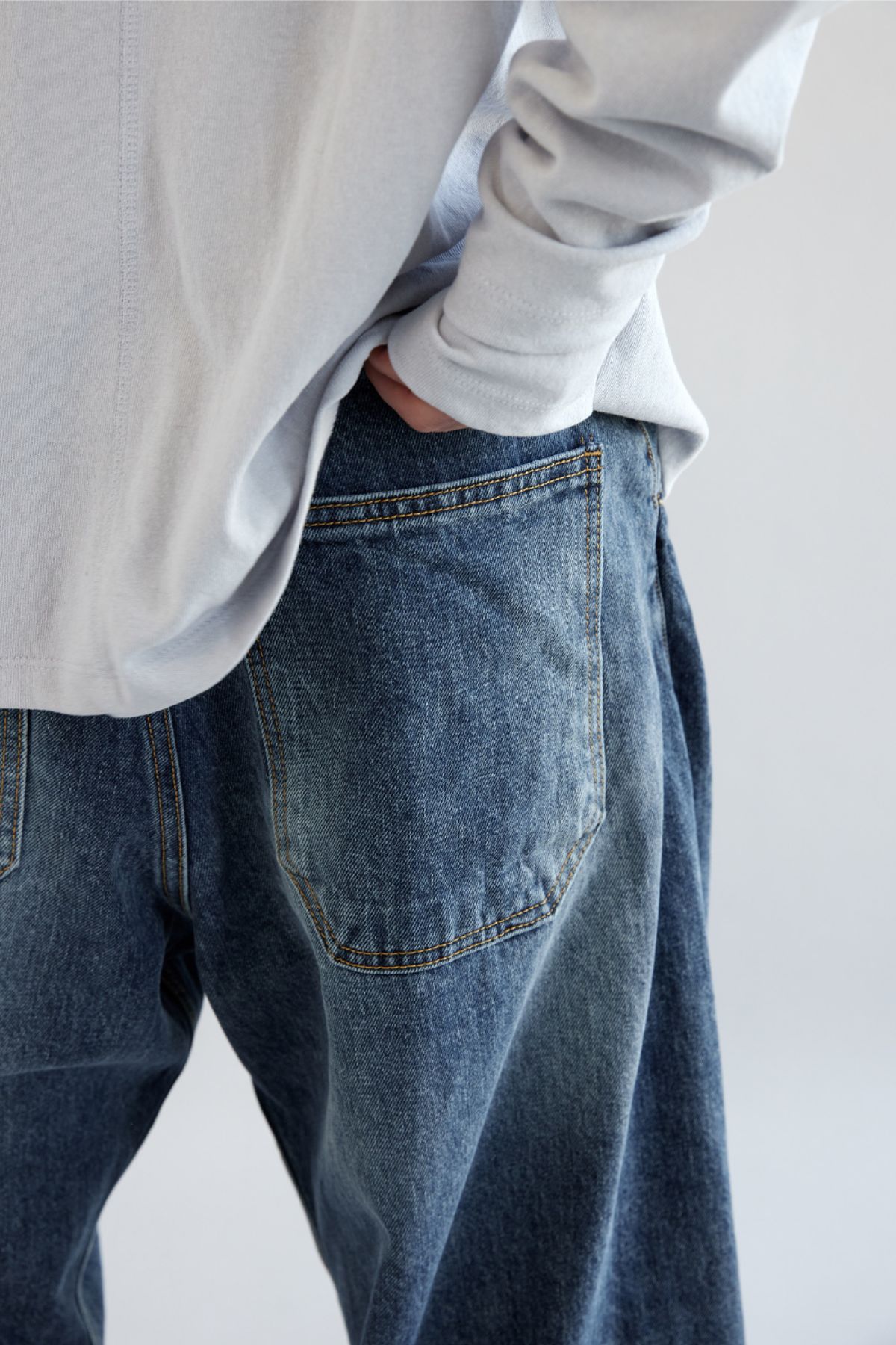 해칭룸(HATCHINGROOM) Wide Curve Jeans Washed Blue