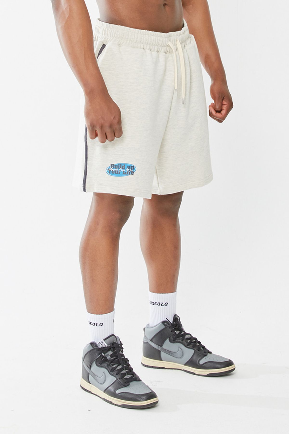 머스콜로(MUSCOLO) BUILD UP SHORT PANTS OATMEAL