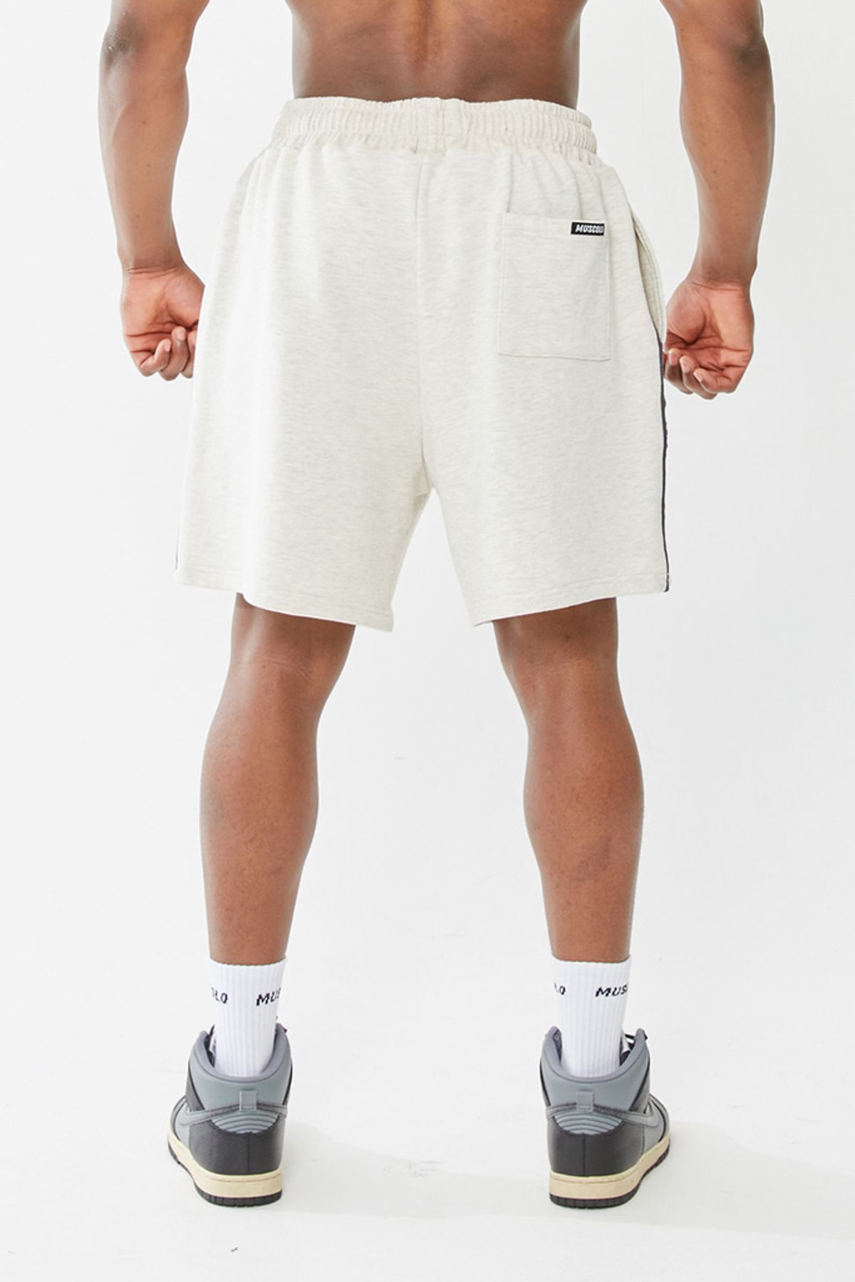 머스콜로(MUSCOLO) BUILD UP SHORT PANTS OATMEAL
