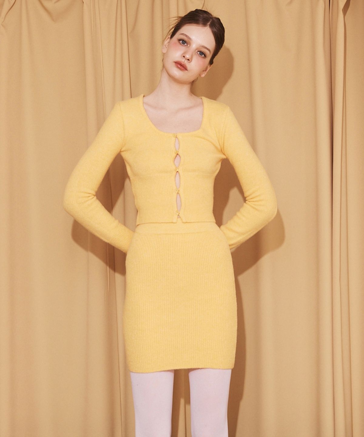 에이알유(A.R.U) KNIT SKIRT