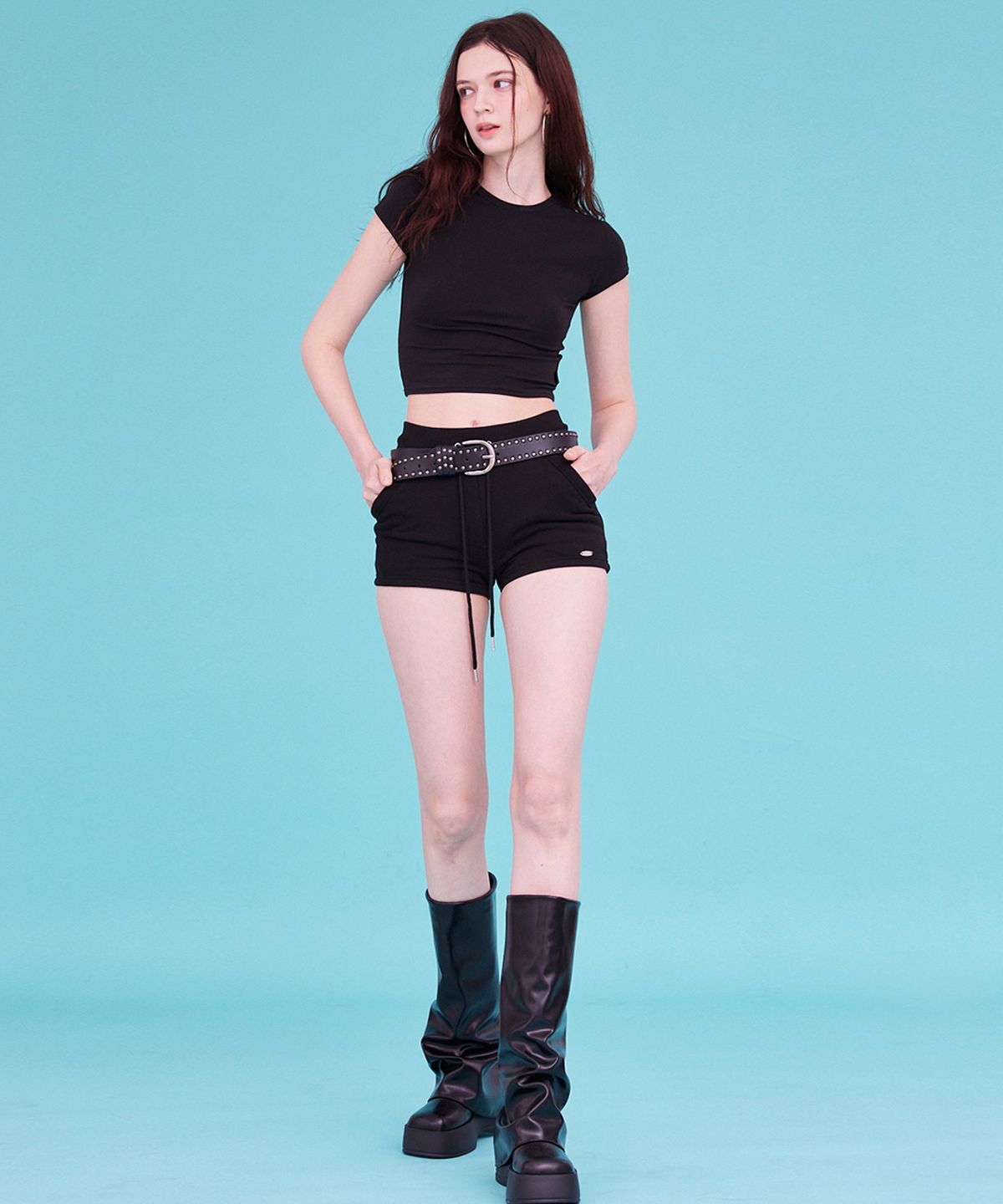 에이알유(A.R.U) SIMPLE CROP TOP
