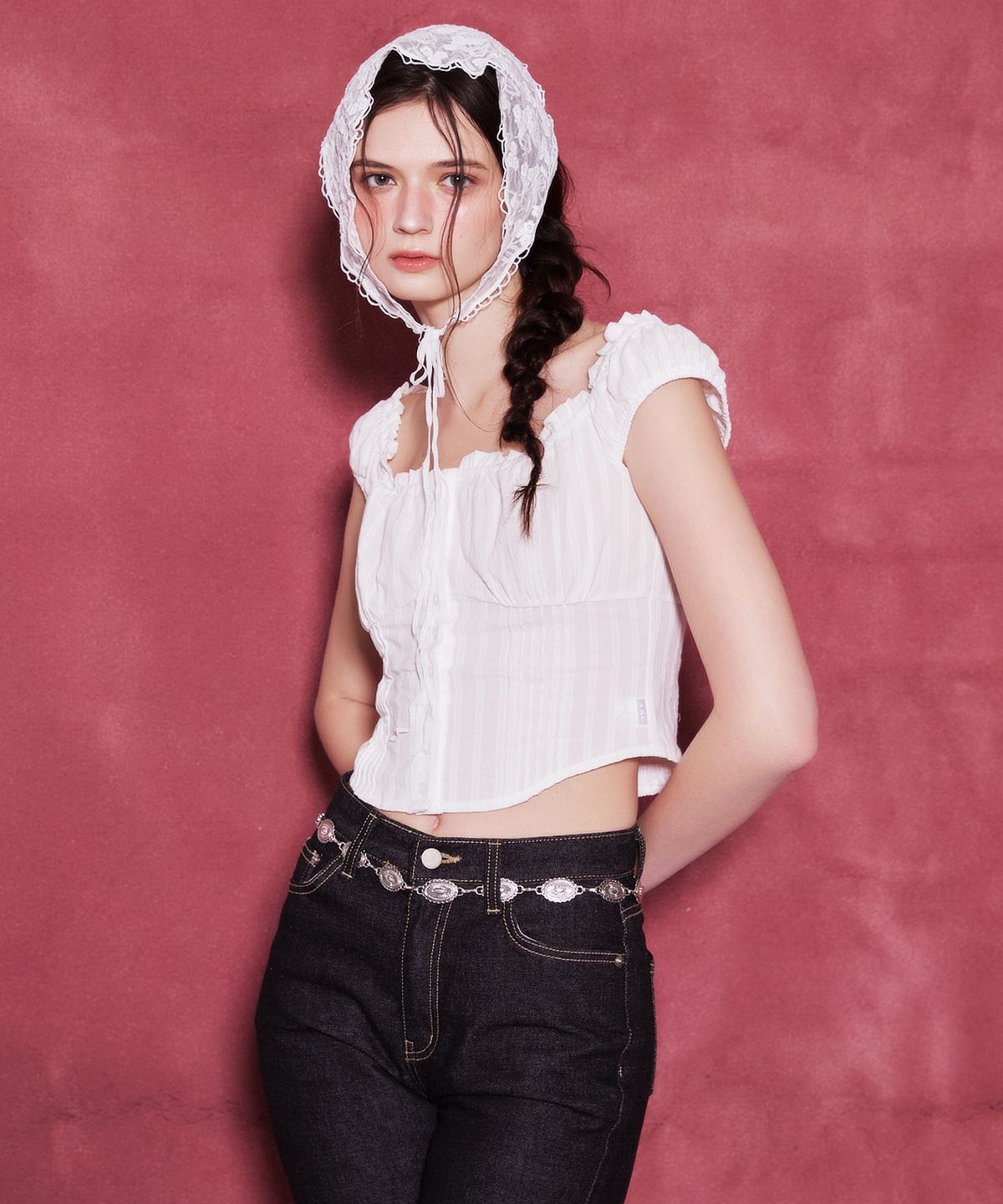 에이알유(A.R.U) RUFFLE COTTON BLOUSE