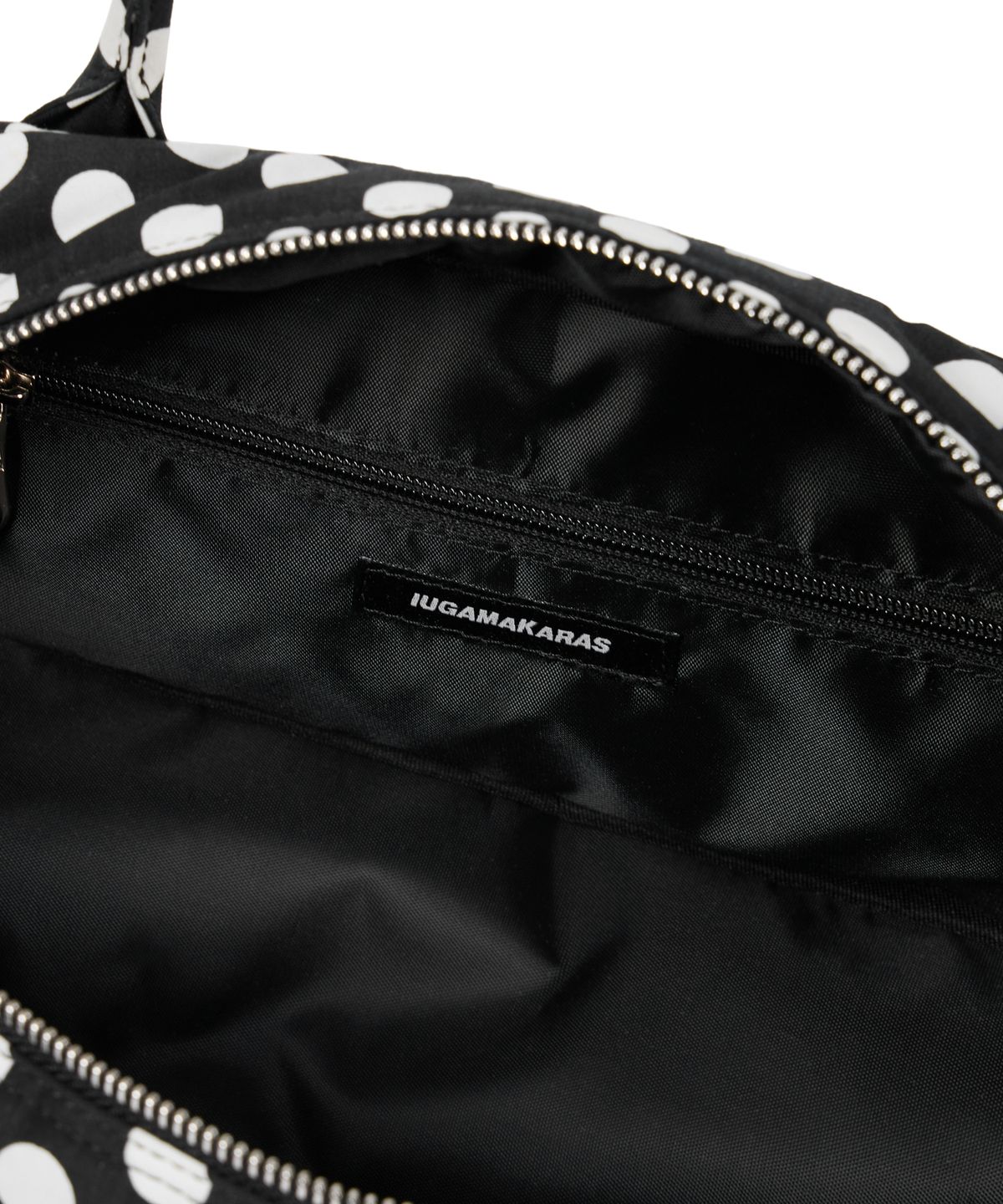 이우가마카라스(IUGAMAKARAS) Dot Pattern Baguette Bag (Black)