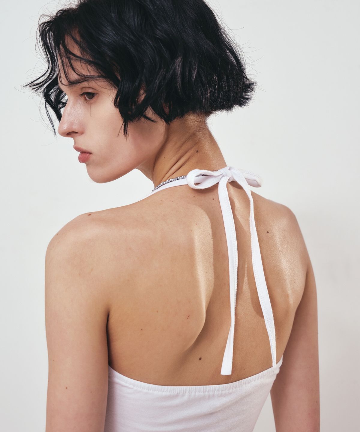 닉앤니콜(NICK&NICOLE) SLIM HALTER SLEEVELESS_IVORY