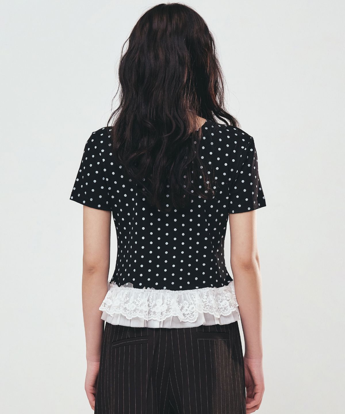 닉앤니콜(NICK&NICOLE) DOTS LACE HALF TOP_BLACK