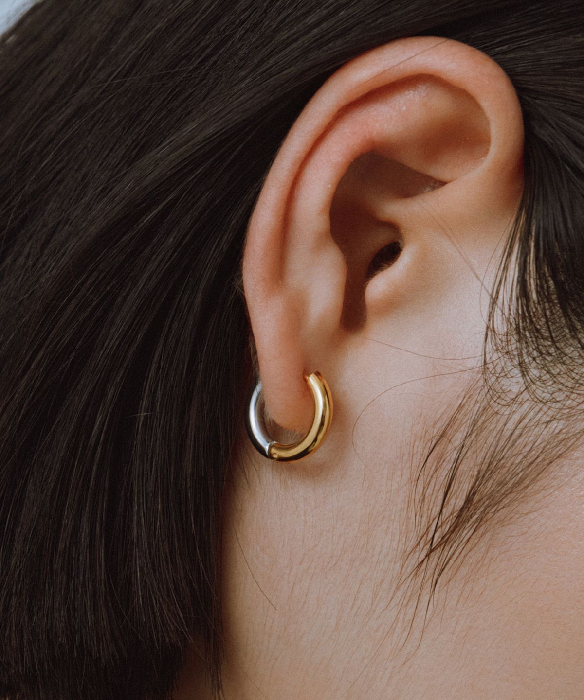 노비스도쿄(NOVICE TOKYO) 오픈형 믹스 후프 피어스 1.5cm  Bicolor Hinged Hoop Pierce［Stainless］