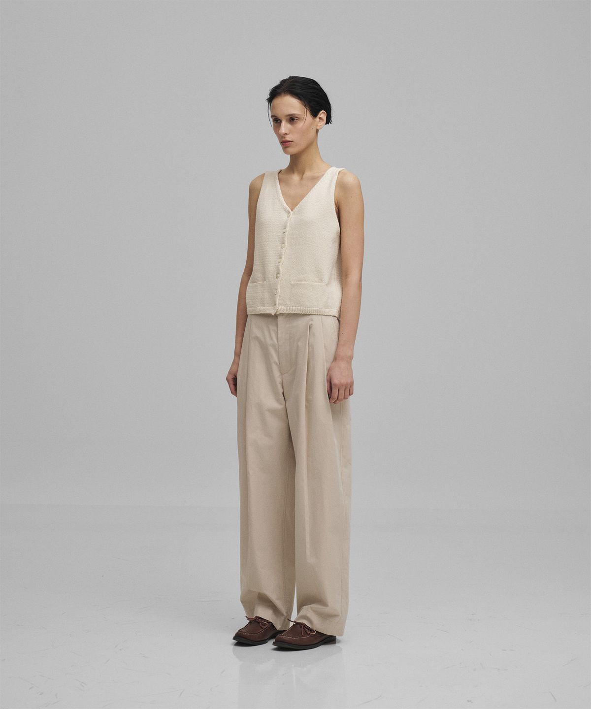 어나더오피스 우먼(ANOTHER OFFICE WOMEN) w. Structure 2tuck Wide Pants (Oat Milk)