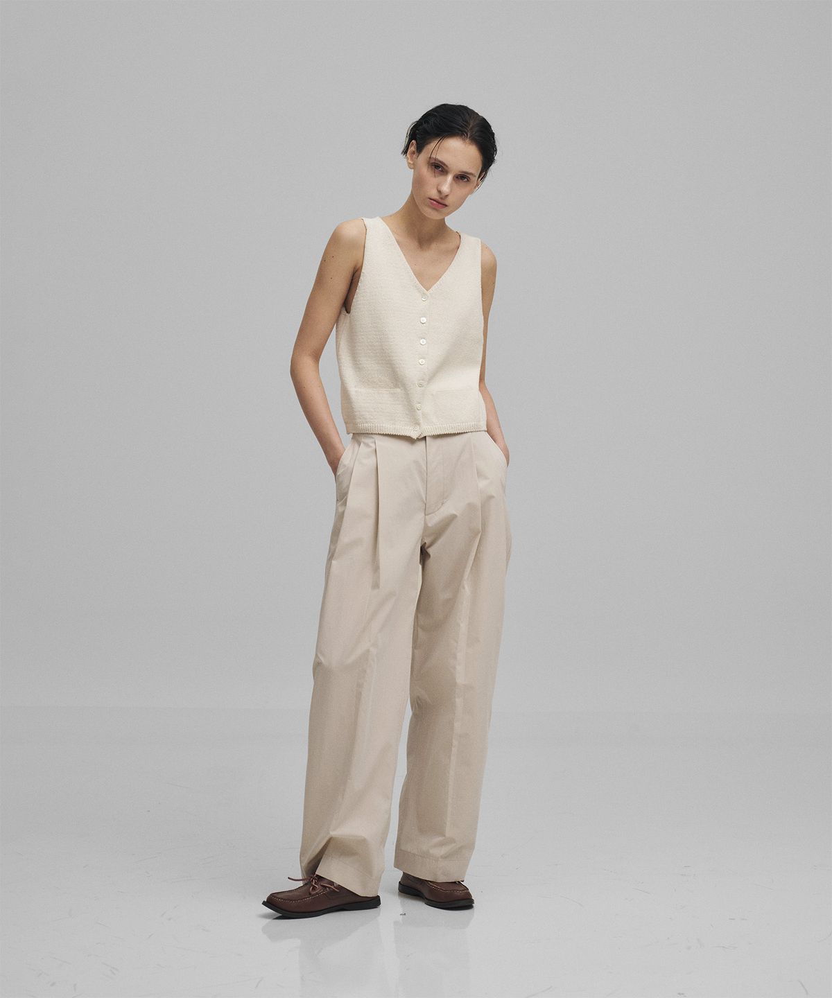 어나더오피스 우먼(ANOTHER OFFICE WOMEN) w. Structure 2tuck Wide Pants (Oat Milk)