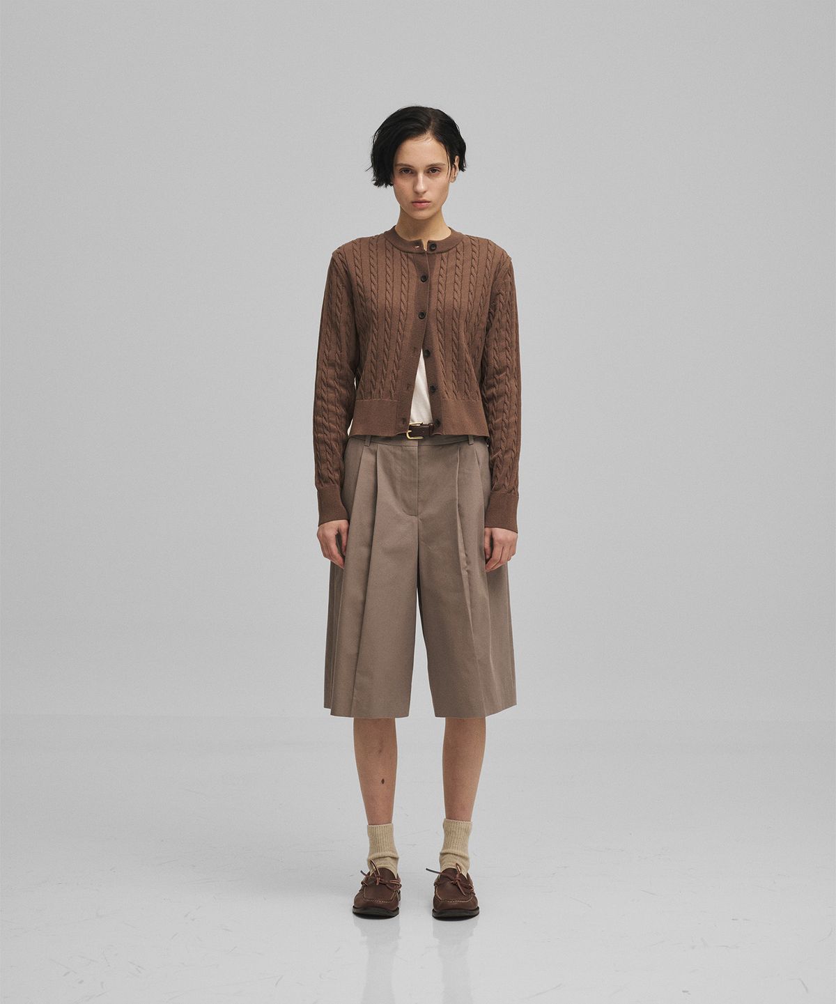 어나더오피스 우먼(ANOTHER OFFICE WOMEN) w. Current Cable Cardigan (Mild Brown)