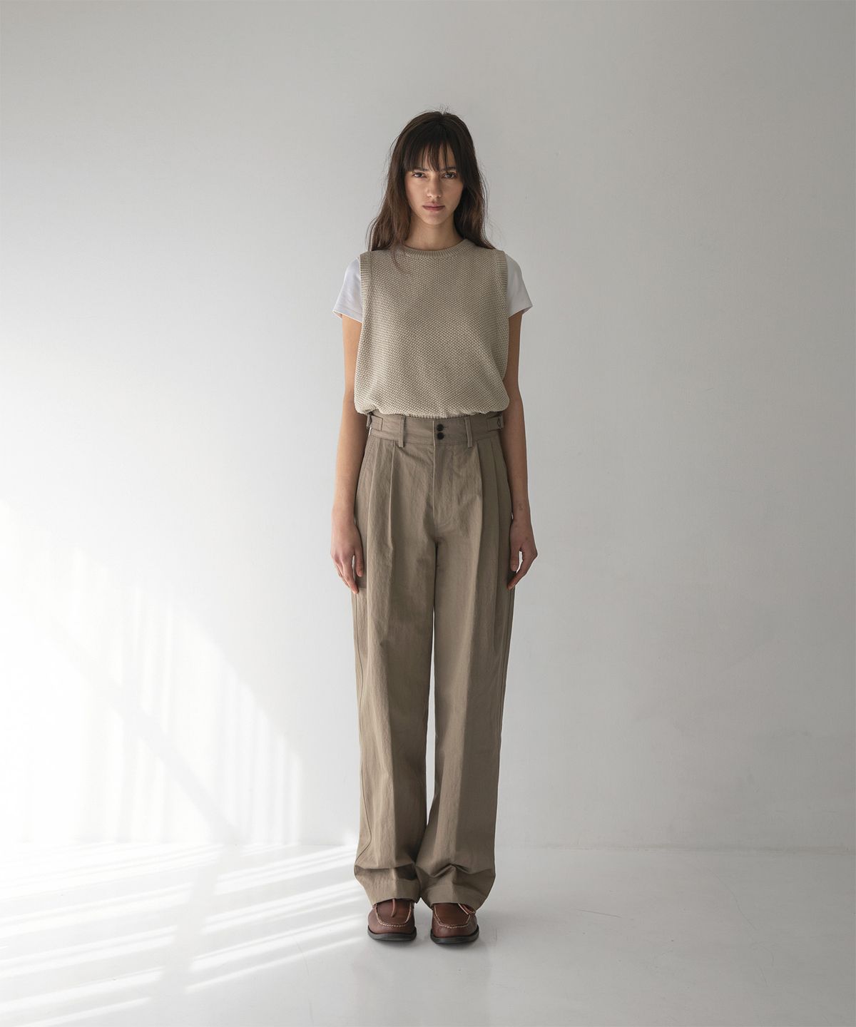 어나더오피스 우먼(ANOTHER OFFICE WOMEN) w. Paper Tencel Vest (Linen)
