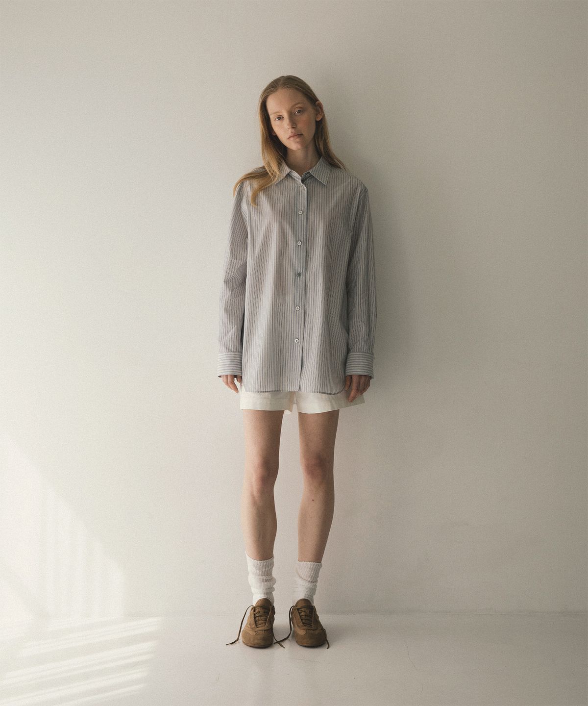 어나더오피스 우먼(ANOTHER OFFICE WOMEN) w. Bush Herringbone Shorts (White)