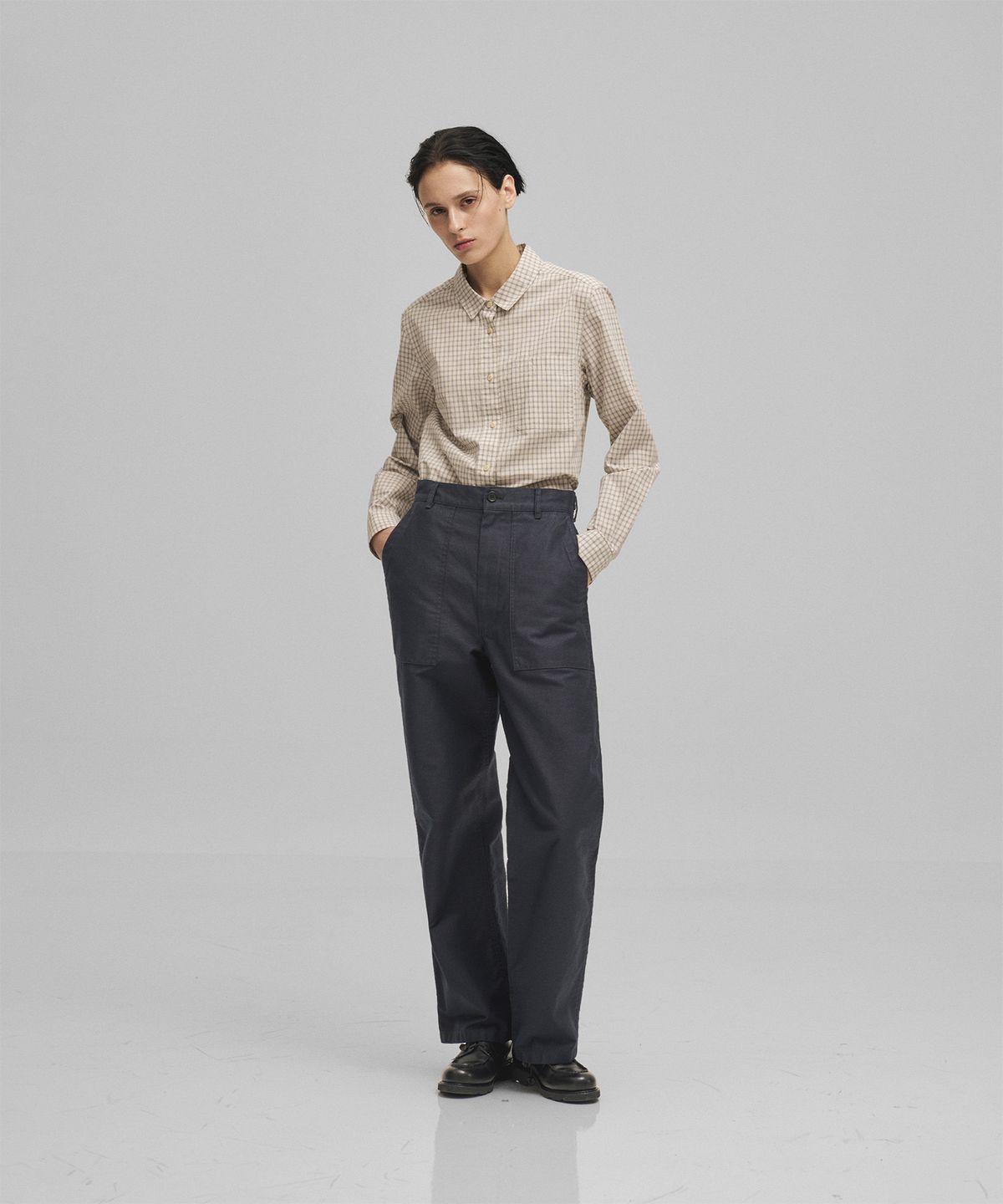 어나더오피스 우먼(ANOTHER OFFICE WOMEN) w. Solid Check Shirt (Ecru)