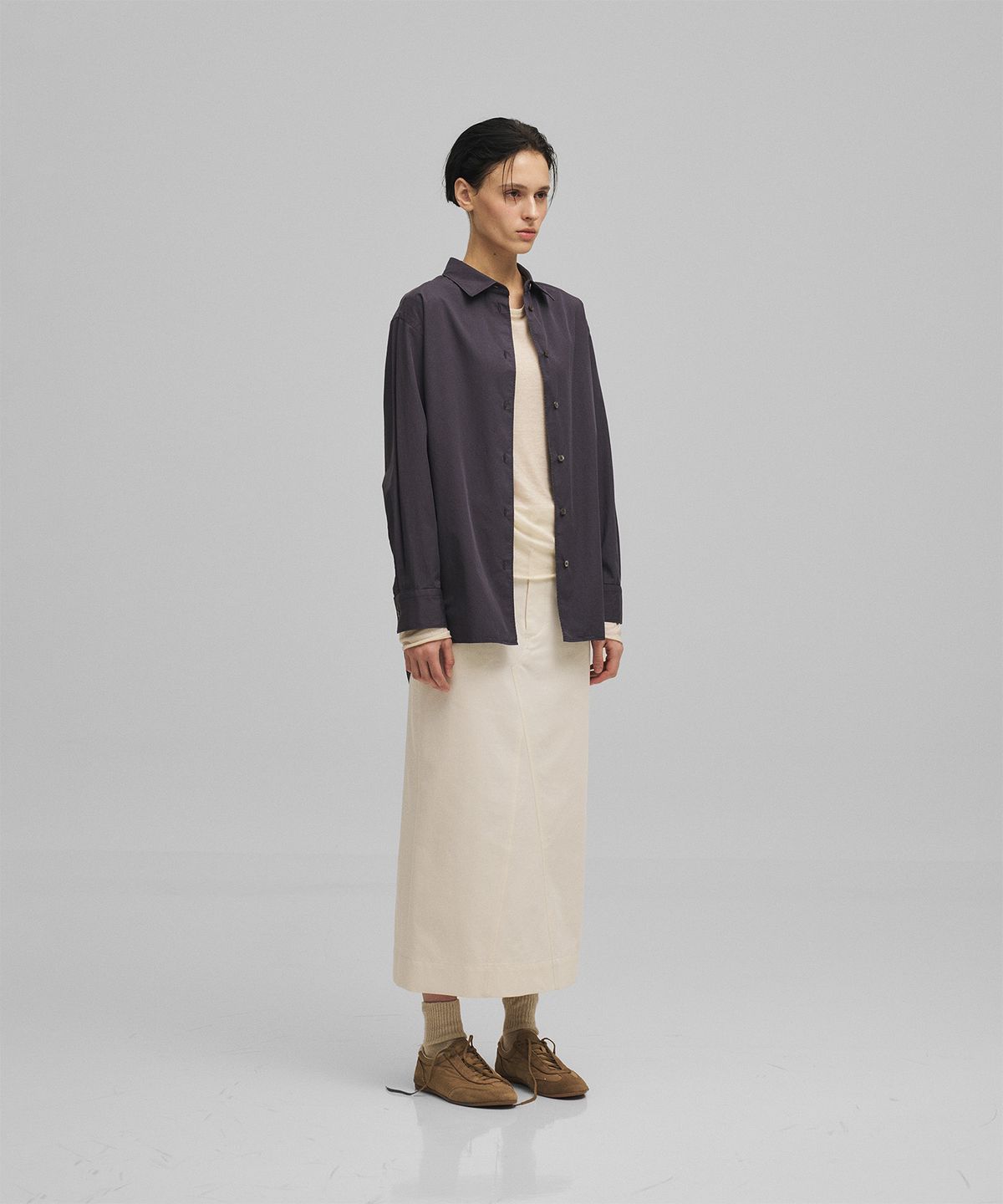 어나더오피스 우먼(ANOTHER OFFICE WOMEN) w. Oversized Garment Shirt (Sumi)