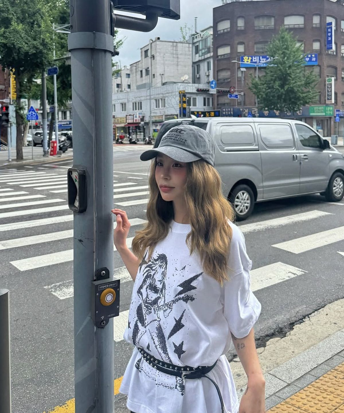 마이딥블루메모리즈(MY DEEP BLUE MEMORIES) ROCK STAR OVER T-SHIRTS (WHITE)