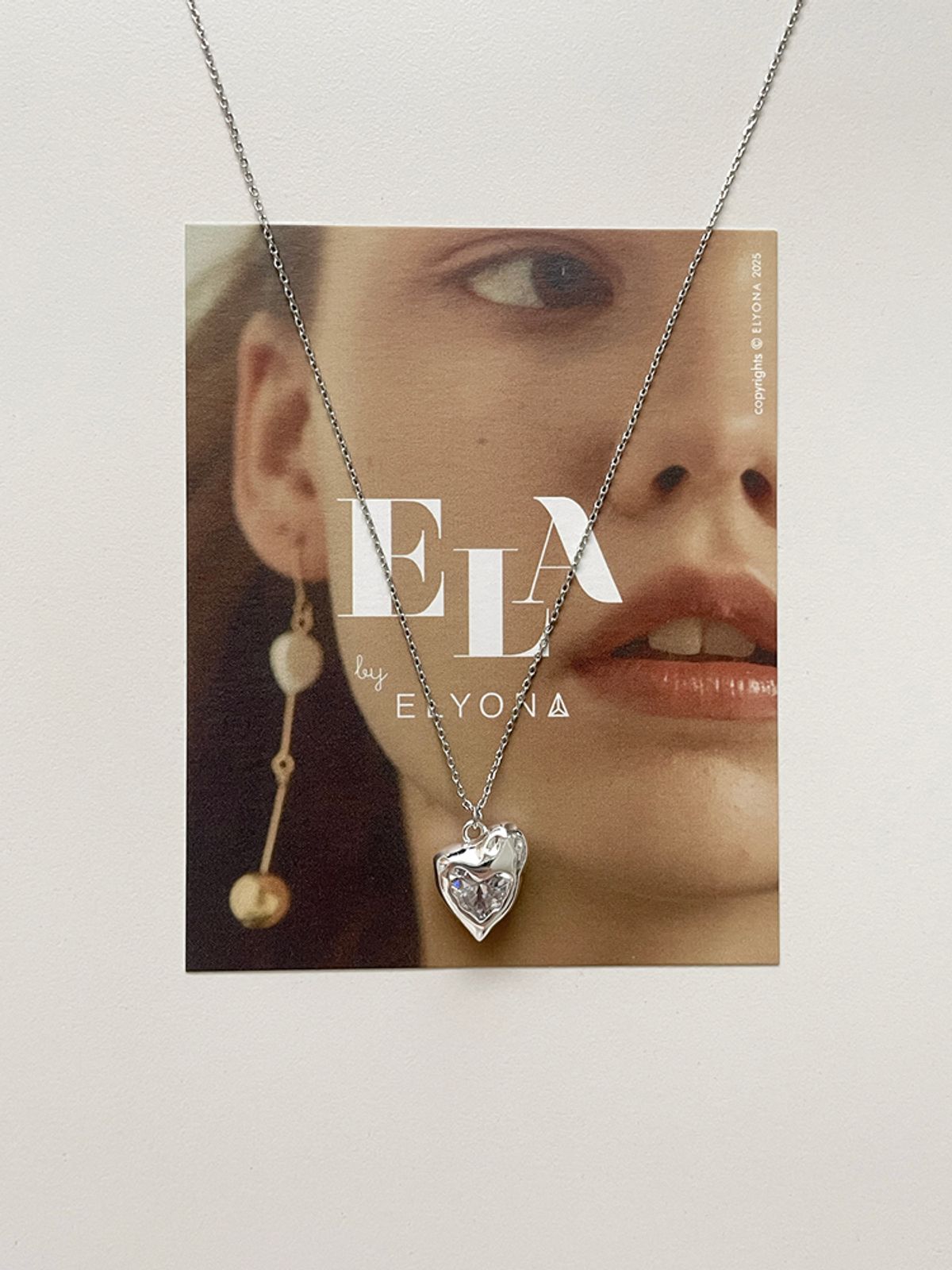 엘리오나(ELYONA) ELA 11 Necklace 메탈 하트 목걸이