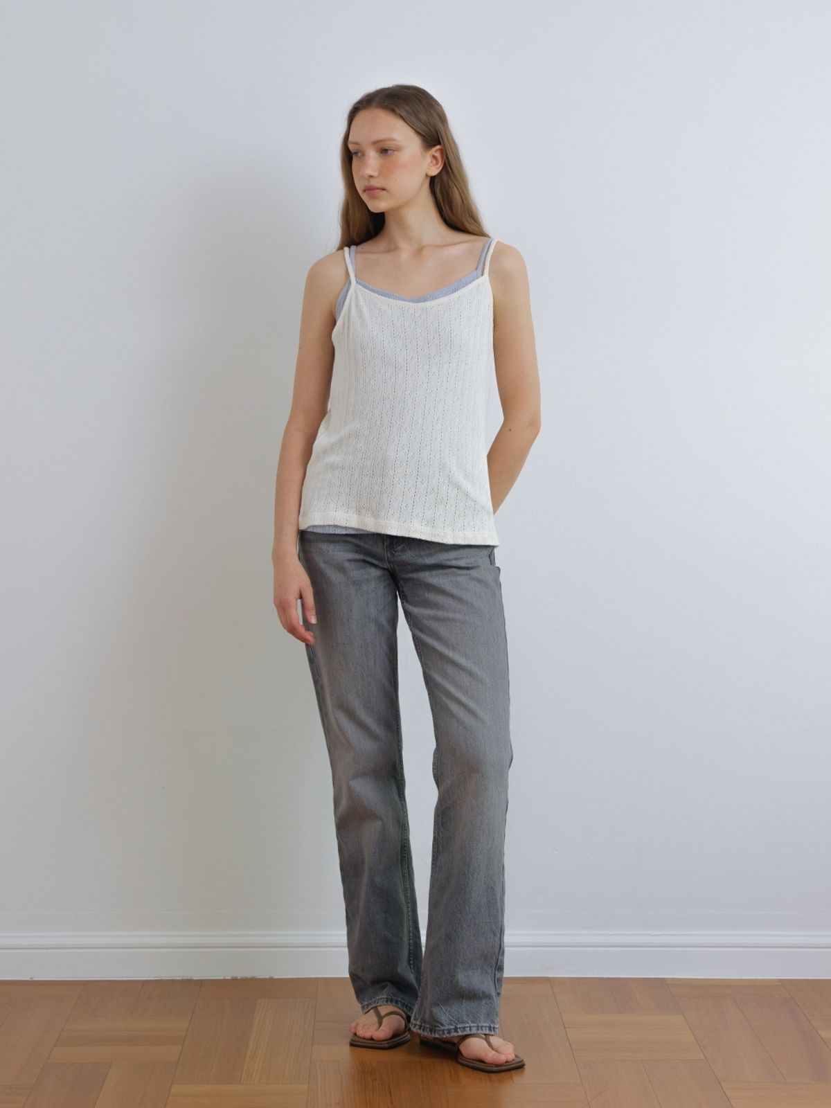 어나우트(UNNOUT) CROCHET SLEEVELESS SHIRT CREAM