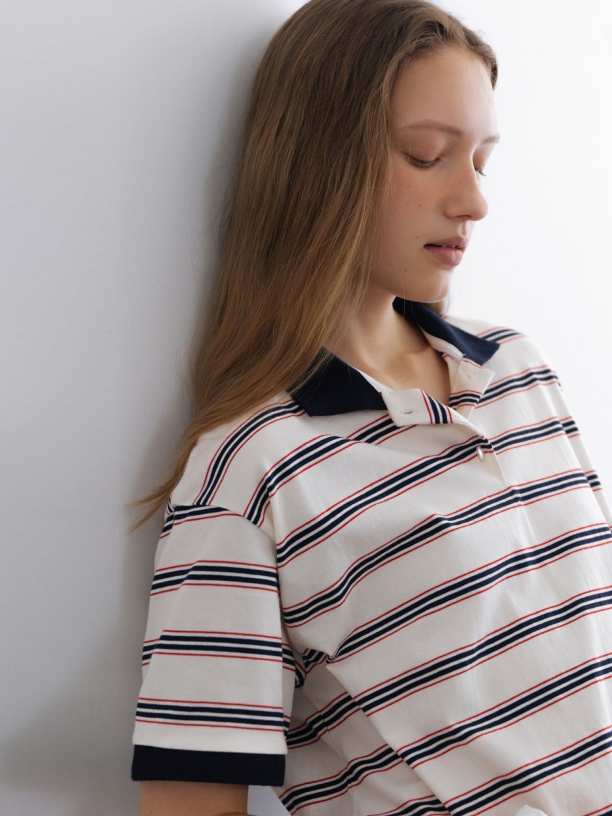 어나우트(UNNOUT) STRIPE COLLAR T-SHIRT IVORY