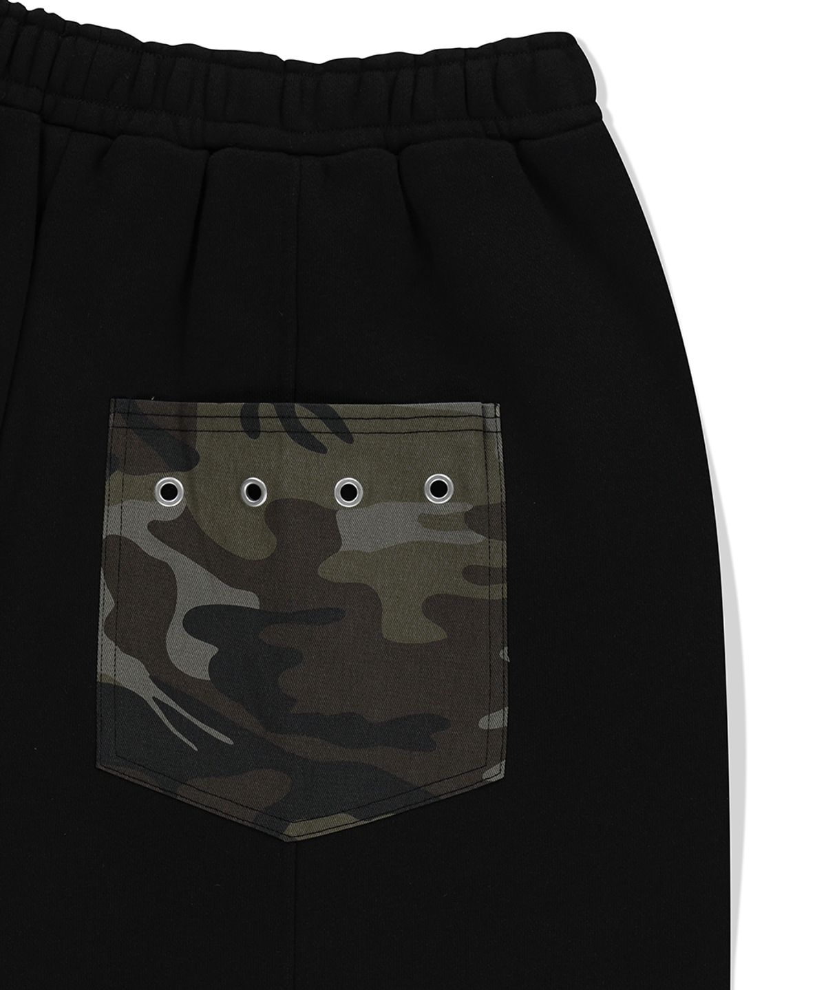 마하그리드(MAHAGRID) BERMUDA CAMO POCKET SWEATSHORT BLACK(MG2FMMPA05A)