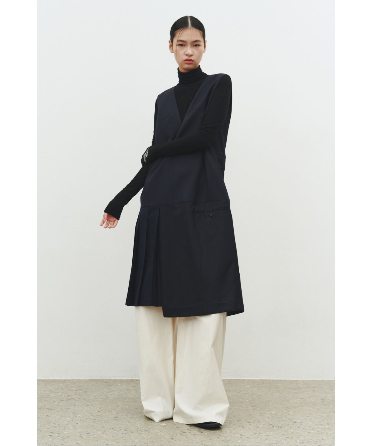 래코드(RECODE) V-neck Back Open Dress_RQDAS25568NYX