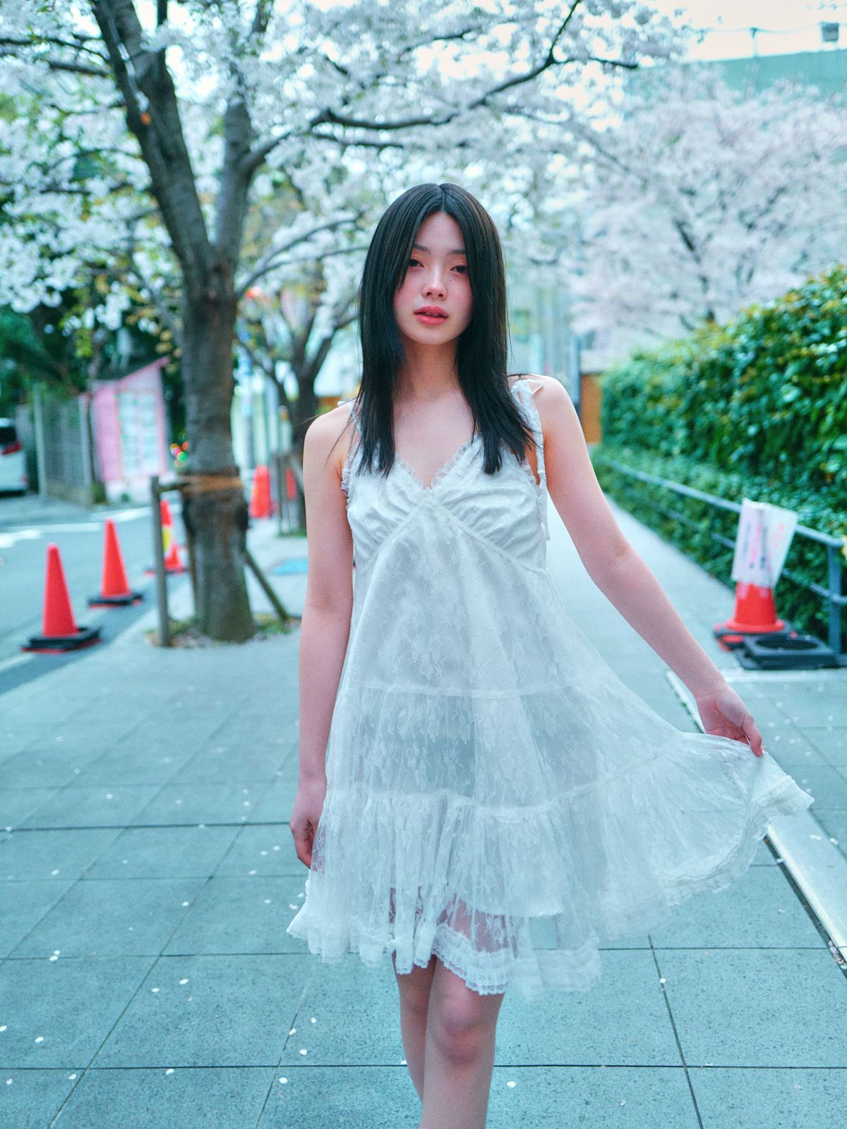 로액슈얼(LO AXUAL) LACE TRIMMING BUSTIER DRESS_WHITE