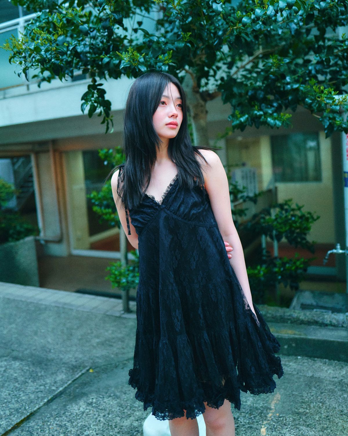 로액슈얼(LO AXUAL) LACE TRIMMING BUSTIER DRESS_BLACK