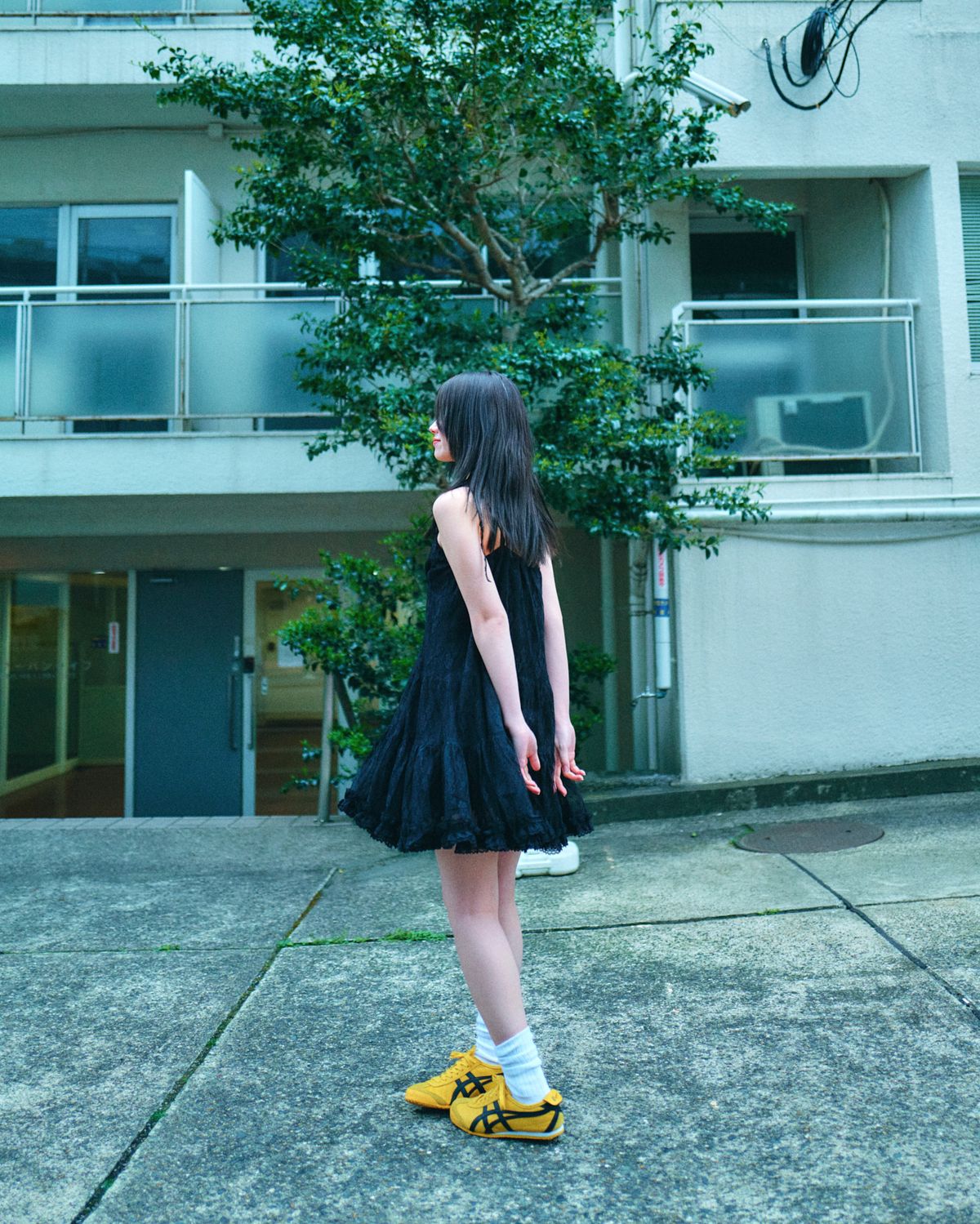 로액슈얼(LO AXUAL) LACE TRIMMING BUSTIER DRESS_BLACK