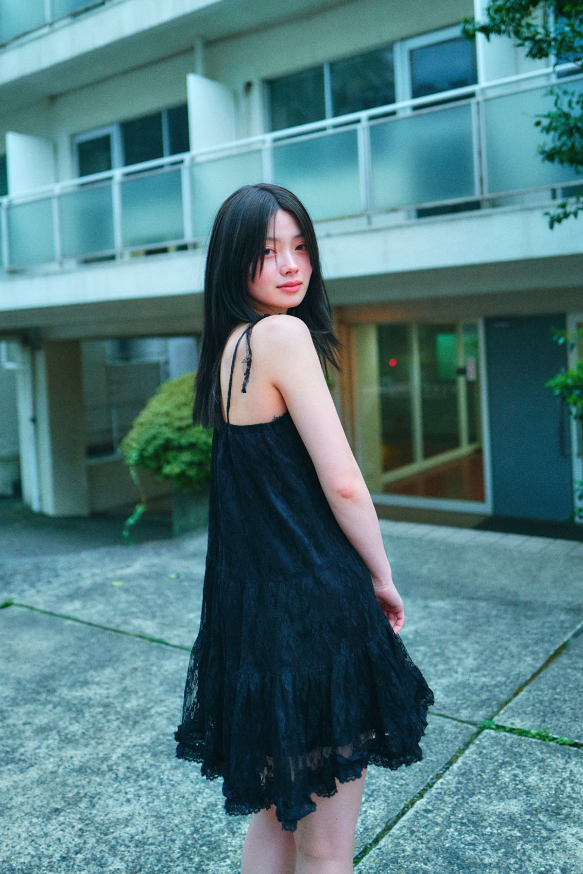 로액슈얼(LO AXUAL) LACE TRIMMING BUSTIER DRESS_BLACK