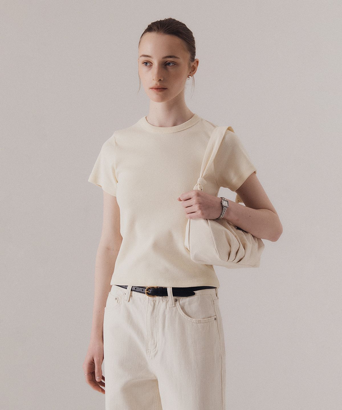 실른(SILN) Classy essential t-shirt (BUTTER YELLOW)