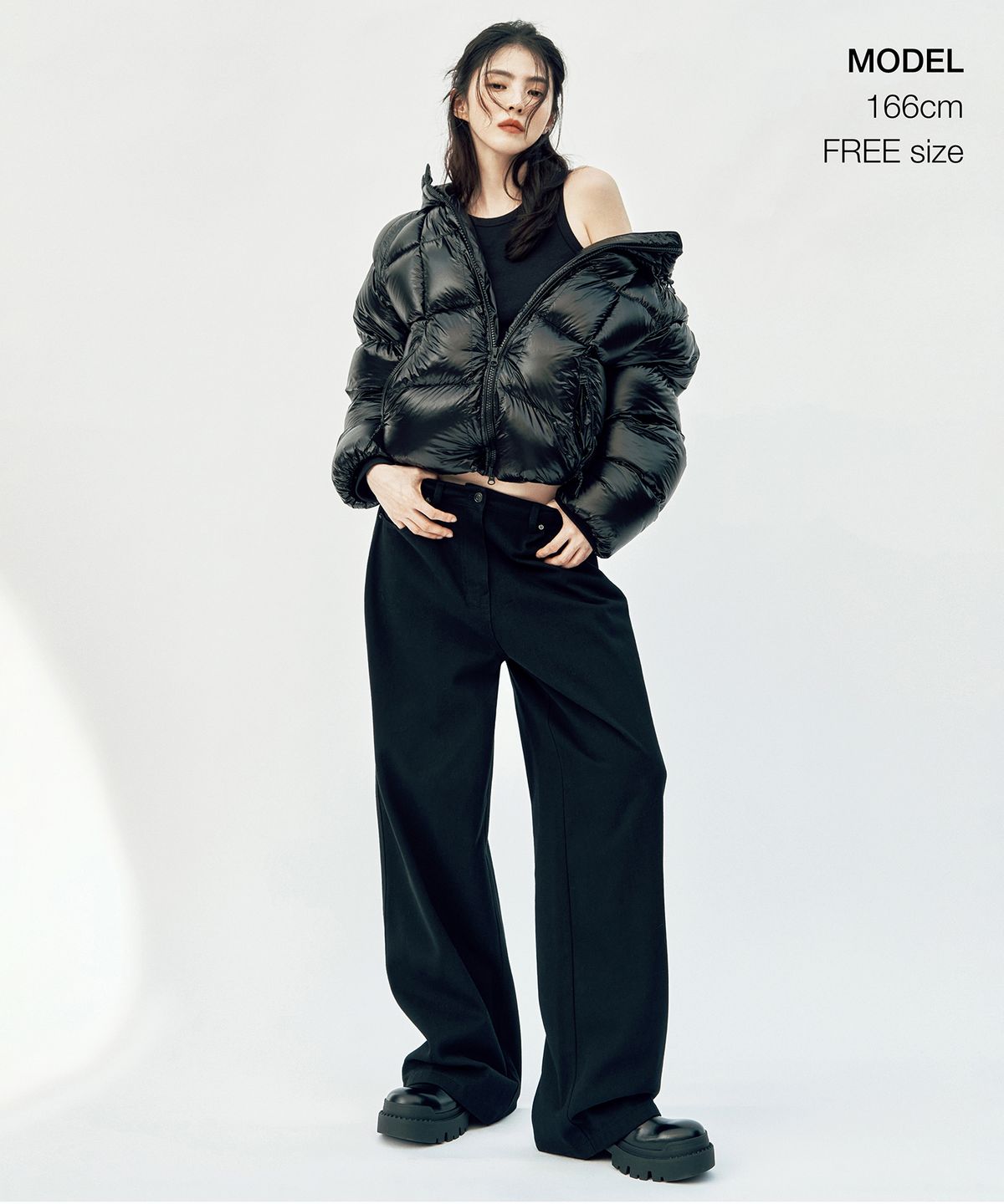 무신사 스탠다드 우먼(MUSINSA STANDARD WOMAN) 우먼즈 스트링 버튼 니트 바라클라바 [블랙]