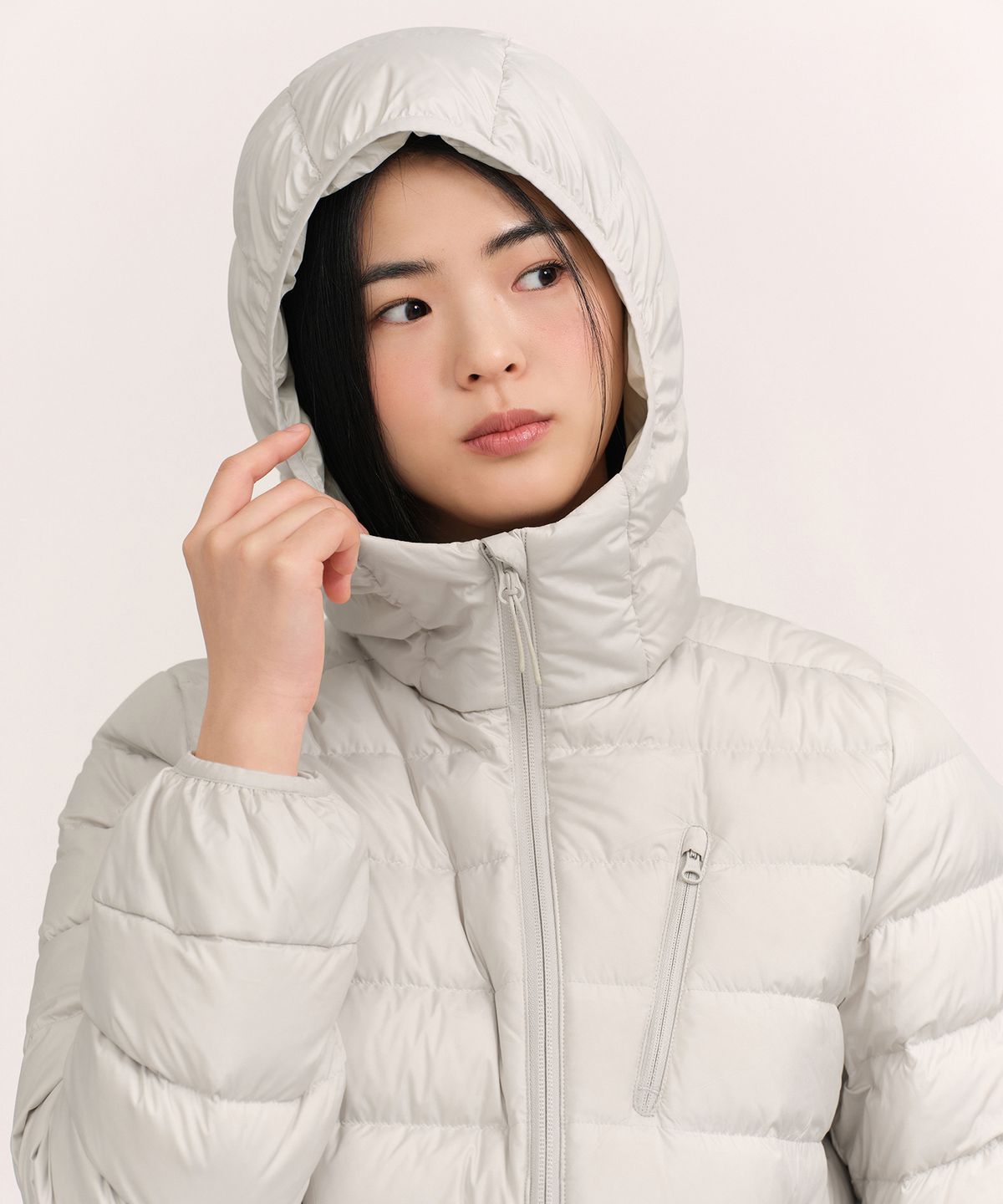 무신사 스탠다드 우먼(MUSINSA STANDARD WOMAN) [시티 레저] 우먼즈 후디드 라이트 다운 재킷 [스톤 화이트]