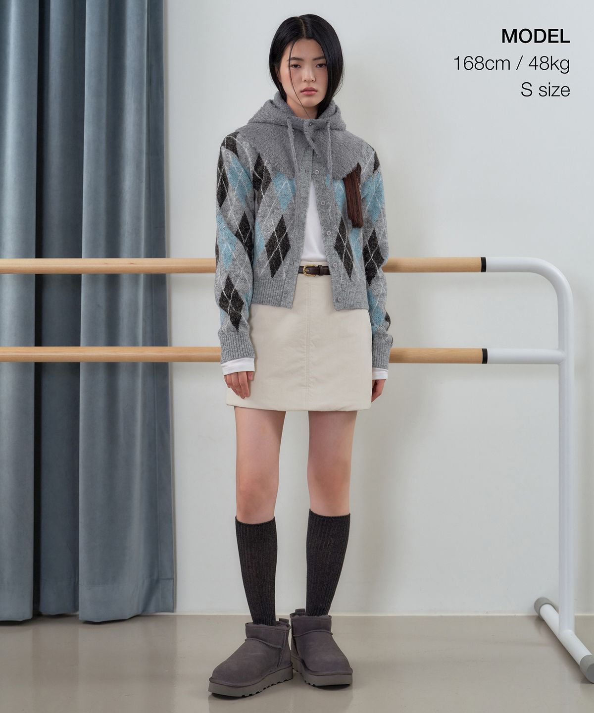 무신사 스탠다드 우먼(MUSINSA STANDARD WOMAN) 우먼즈 패디드 미니 스커트 [더스티 크림]