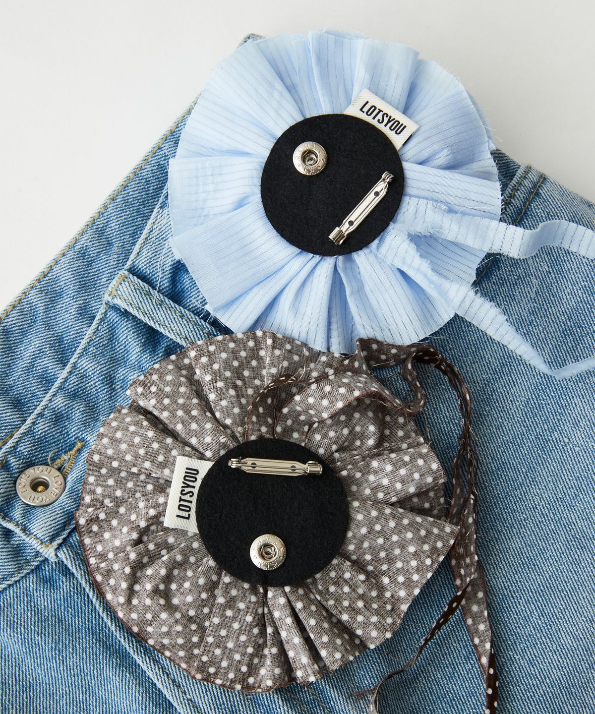 라츠유(LOTSYOU) lotsyou_Rowan Flower Brooch Large Brown