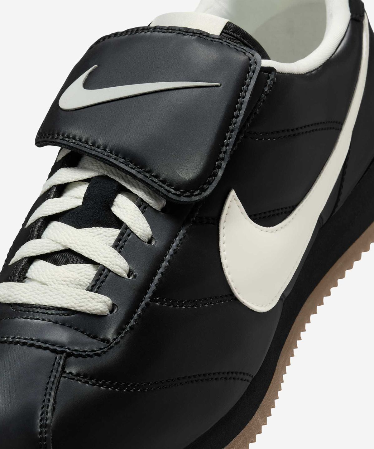 나이키(NIKE) 코르테즈 SE M - 블랙:검 다크 브라운:메탈릭 다크 그레이:세일 / IM4843-010