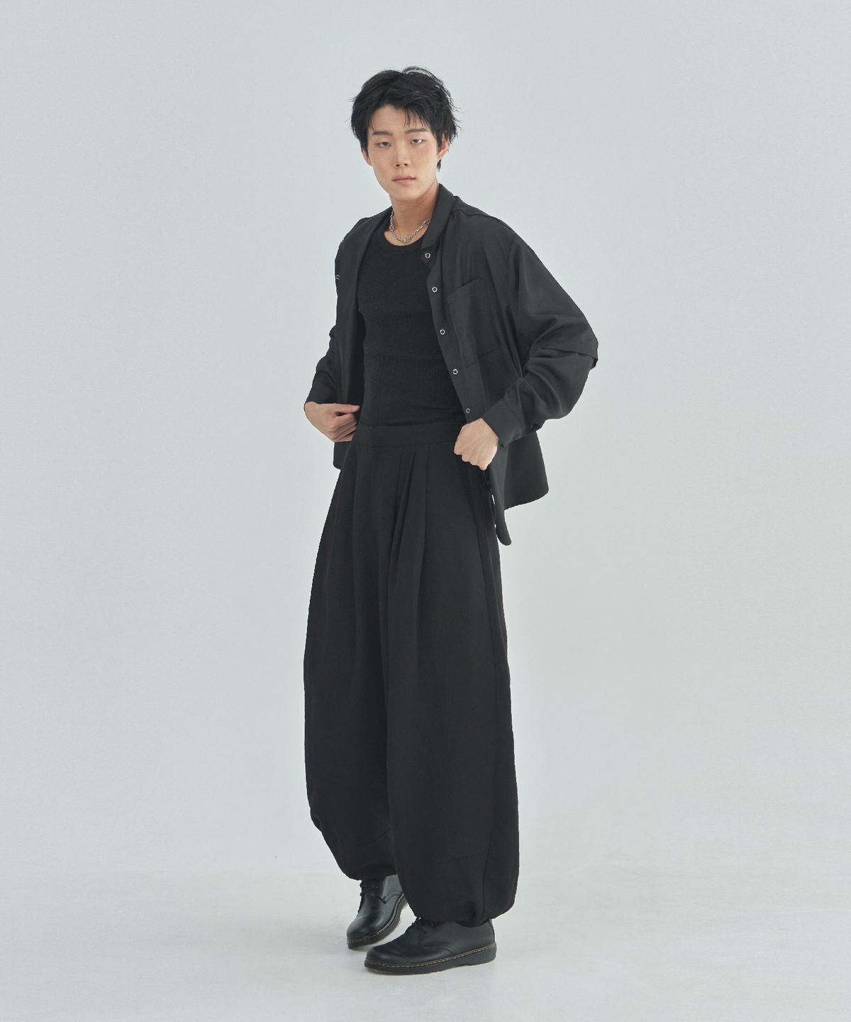 라드에디션(LAD EDITION) 드래프트 스트링 와이드 팬츠_블랙