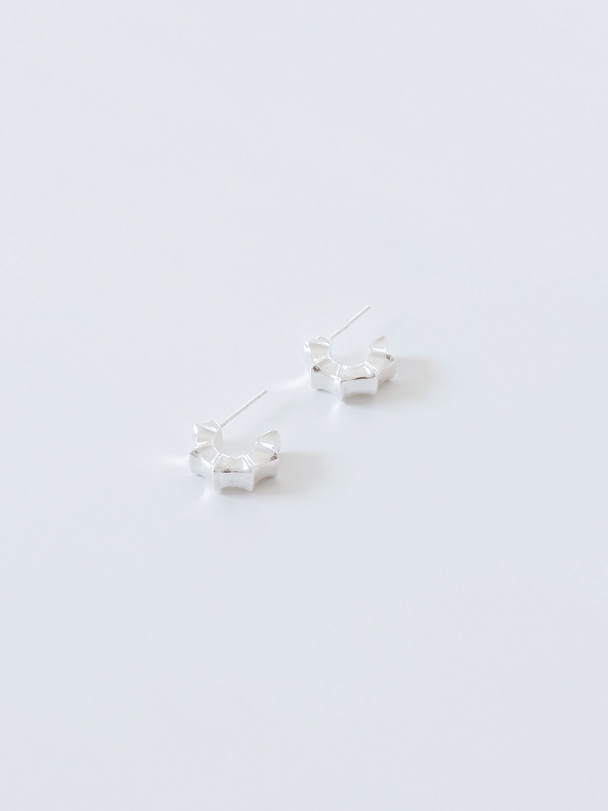스틸 인스턴트(STILL INSTANT) Amone Wave Ring Earring