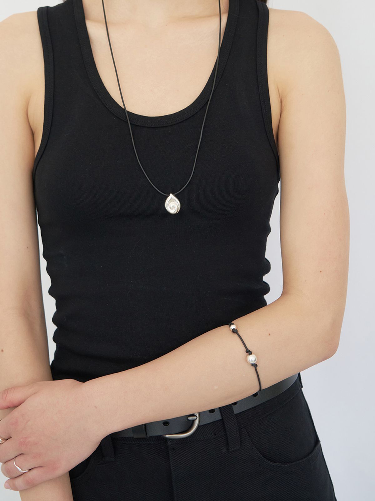 스틸 인스턴트(STILL INSTANT) Bubble Flow Leather Bracelet