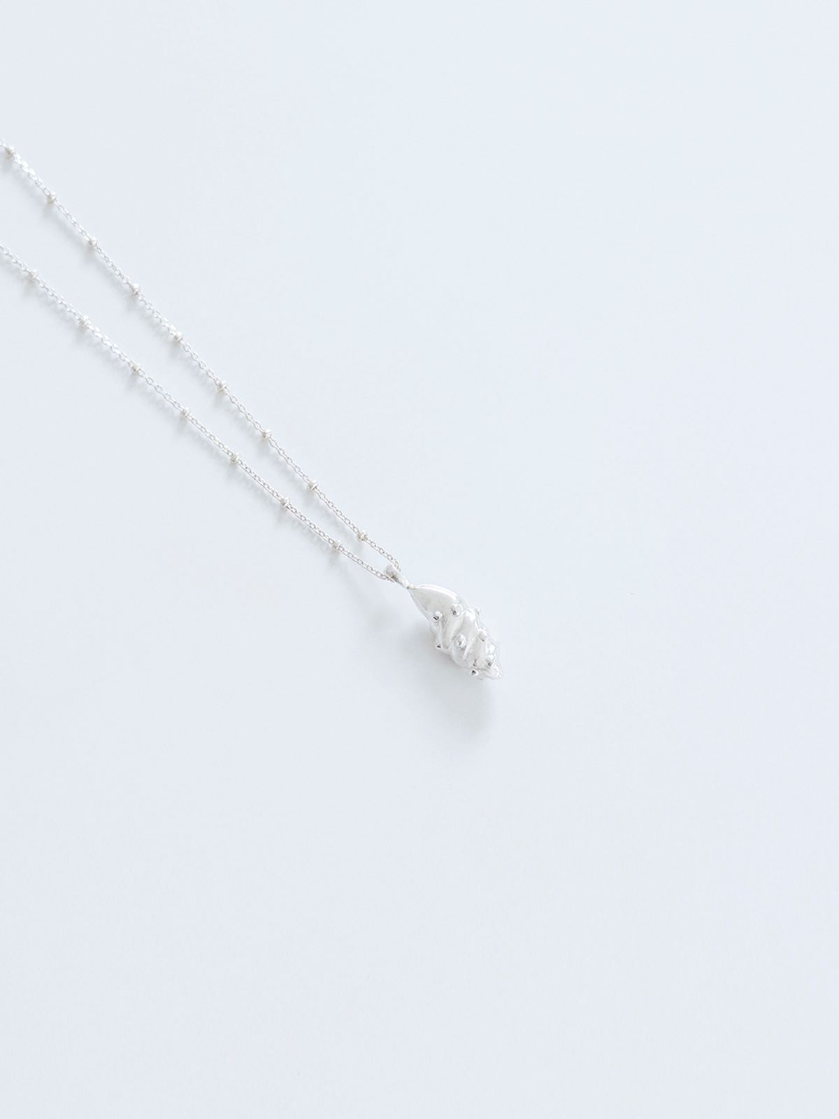 스틸 인스턴트(STILL INSTANT) Shell Bud Necklace