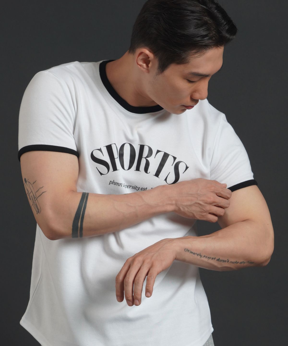 페르메논(PHERMENON) 머슬핏 링거 반팔 티셔츠 - 화이트