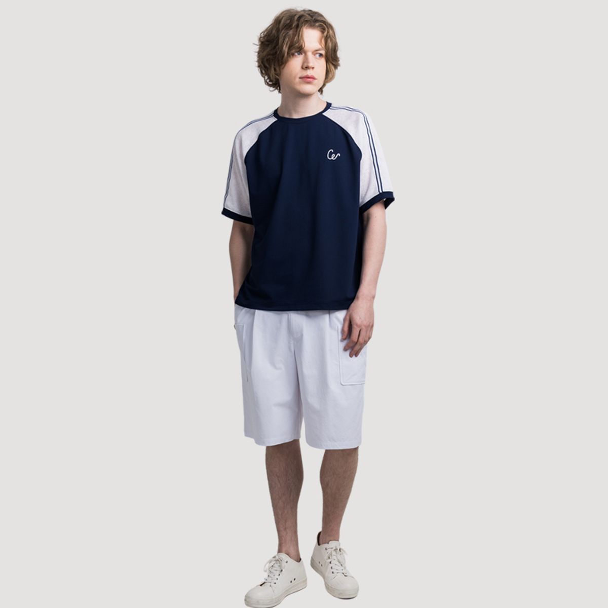 커스텀어스(CUSTOMUS) 썸머 쿨링 어깨 메쉬배색 라그랑 남자 라운드 반팔 티셔츠 CXS25MKRT602 NAV