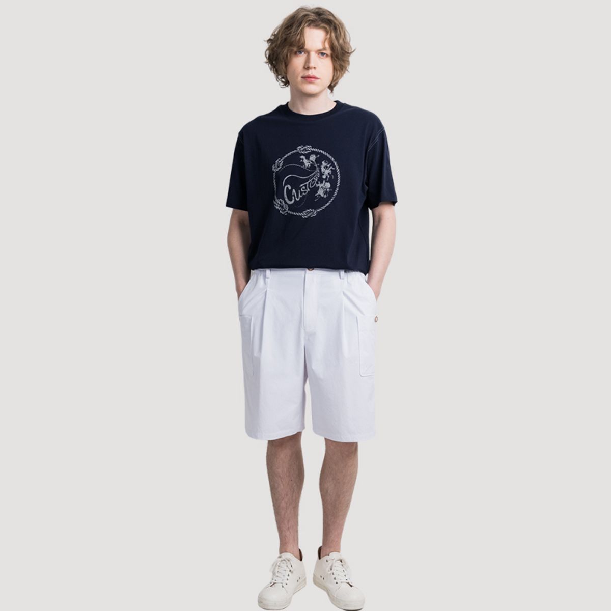 커스텀어스(CUSTOMUS) 써클 크랙 로고 프린트 남자 라운드 반팔 티셔츠 CXS25MKRT608 NAV