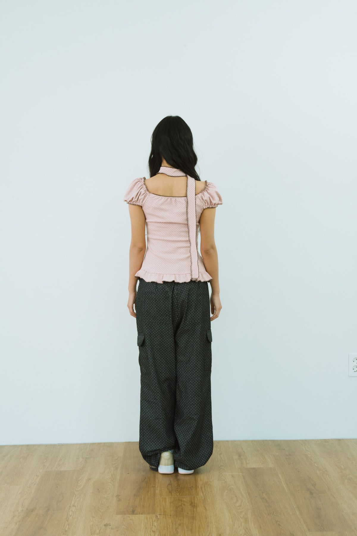 샤키리(SHAKIRI) 치크 도트 퍼프 블라우스 스카프 세트 (핑크)