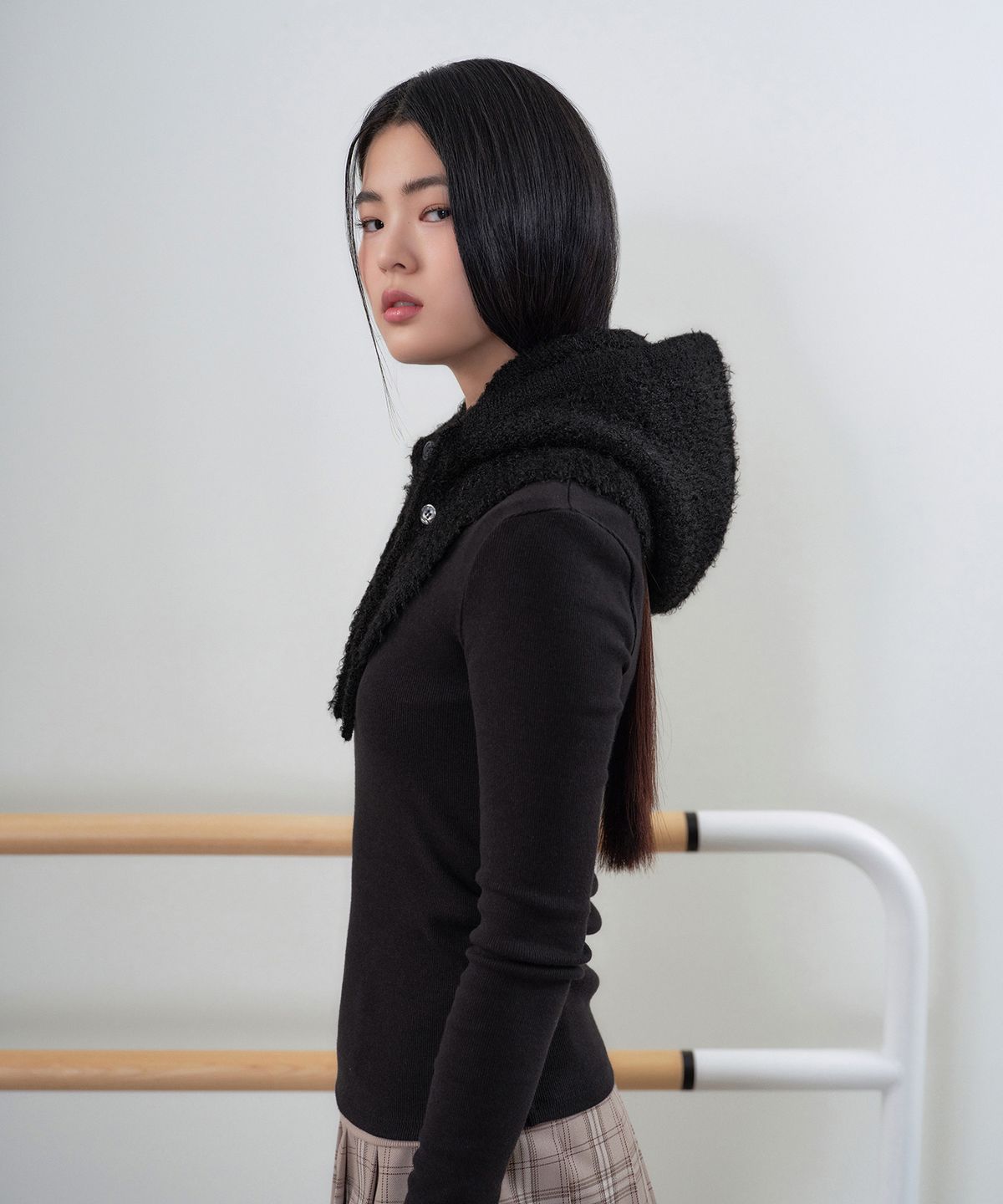 무신사 스탠다드 우먼(MUSINSA STANDARD WOMAN) 우먼즈 부클 스트링 니트 바라클라바 [블랙]