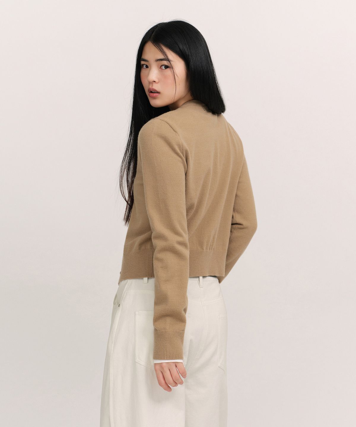 무신사 스탠다드 우먼(MUSINSA STANDARD WOMAN) 우먼즈 에센셜 라운드 넥 가디건 [베이지]