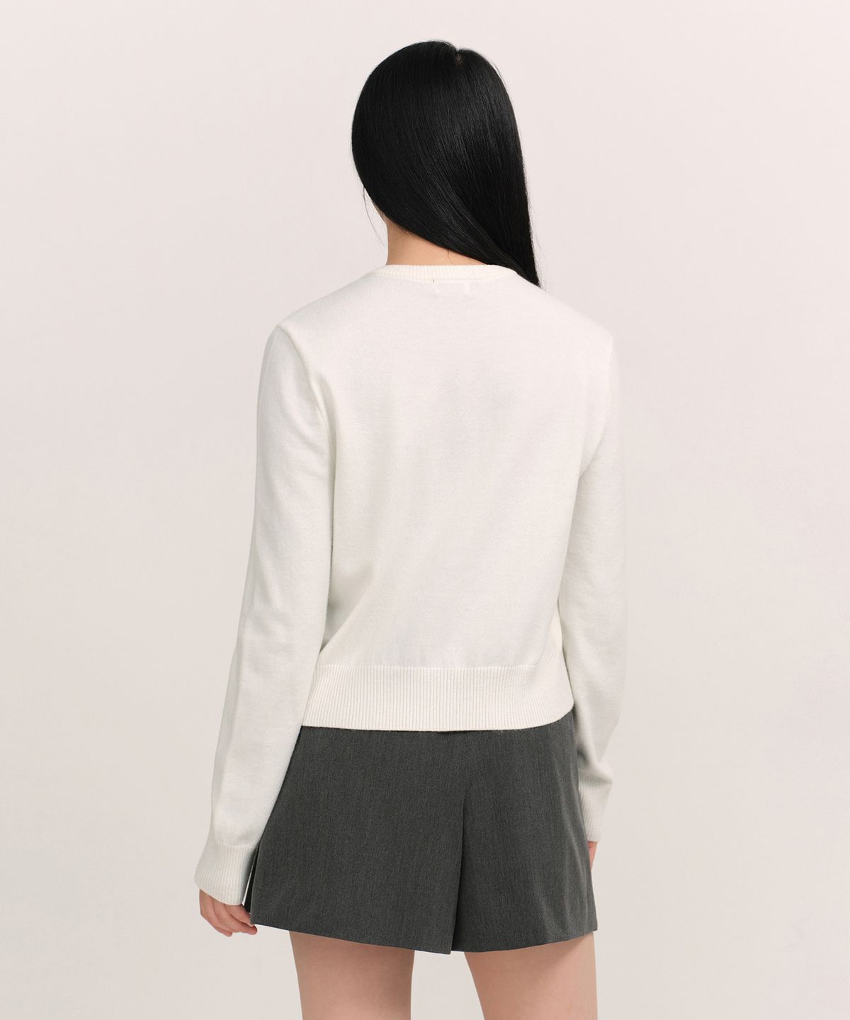 무신사 스탠다드 우먼(MUSINSA STANDARD WOMAN) 우먼즈 에센셜 라운드 넥 가디건 [아이보리]