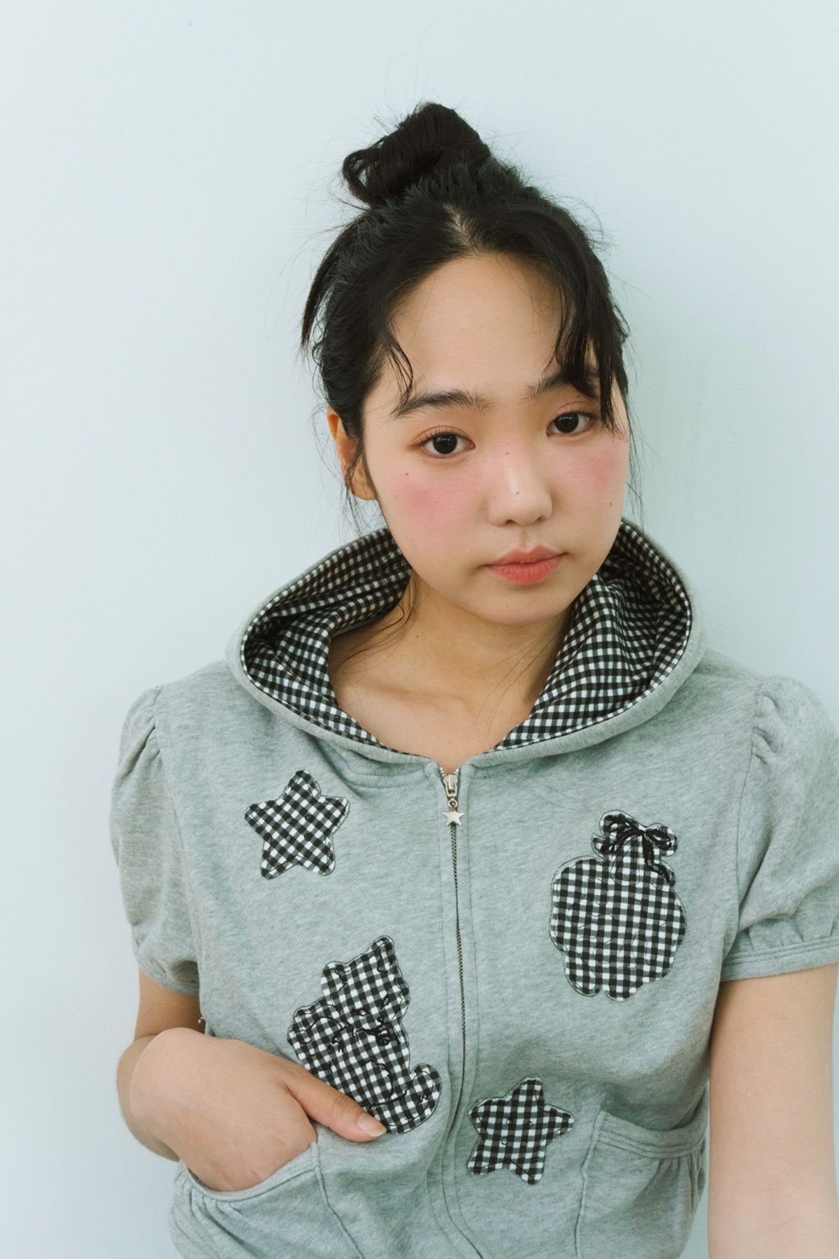 샤키리(SHAKIRI) 퍼링 체크 패치 후디 (그레이)
