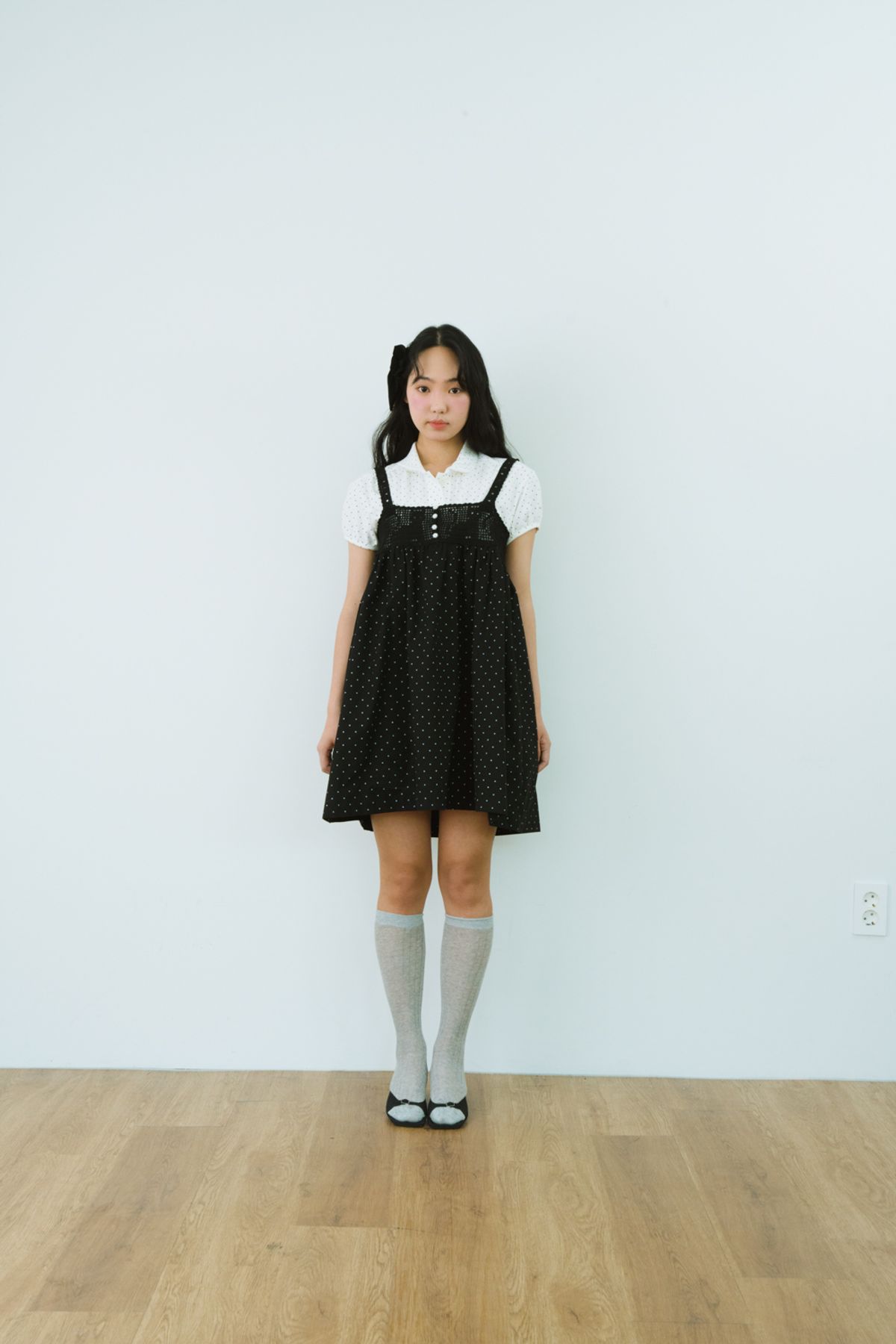 샤키리(SHAKIRI) 키리 크로쉐 미니 드레스 (블랙)