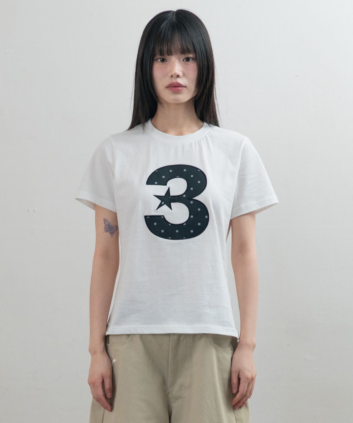 바우프(BAUF) 3 logo 도트 슬림핏 티셔츠 [화이트]