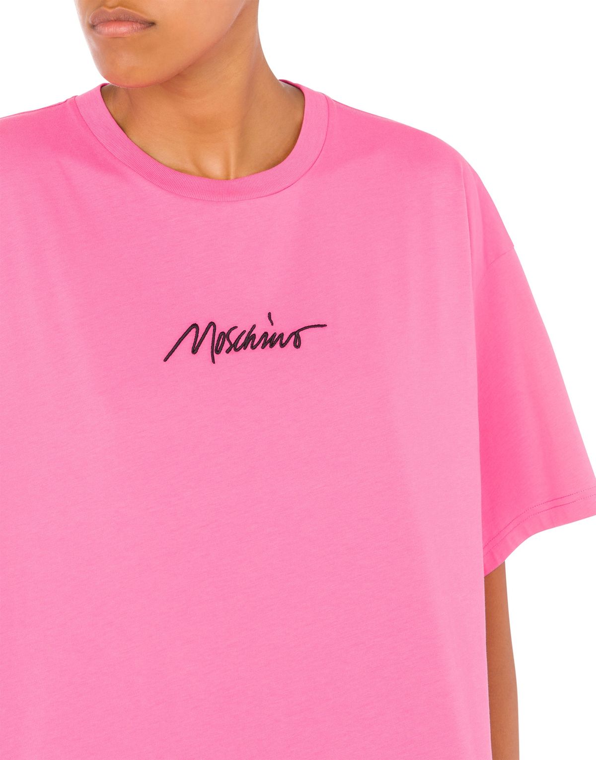 모스키노(MOSCHINO) 시즈널 레터링 프린트 반팔 티셔츠