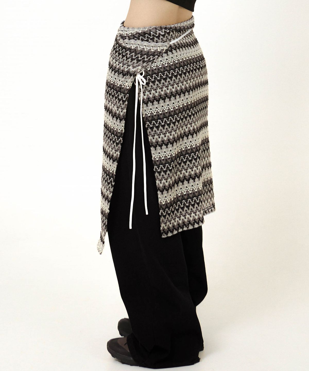 에스이에스티(S'EST) Ethnic Long Wrap Skirt Gray